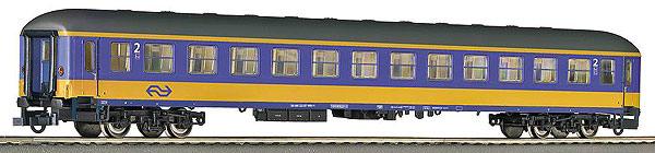 Passenger car 2nd class type ICK<br /><a href='images/pictures/Roco/64321.jpg' target='_blank'>Full size image</a>